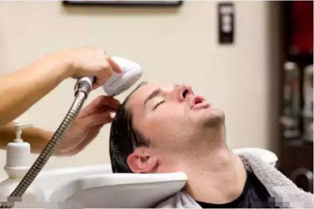 植发后怎么保养能让毛囊成活率高,植发一个月后如何判断毛囊存活