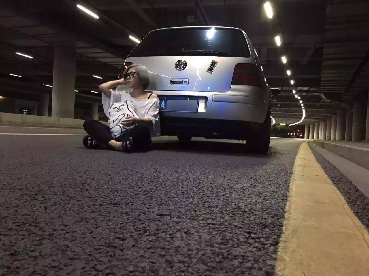 一个喜欢玩车的女司机,喜欢玩飞车的女生是什么性格