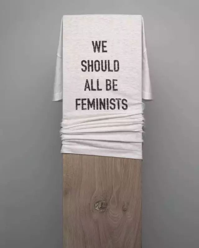 奢侈品购买时必须配货什么意思,奢侈品的配货价是怎么回事