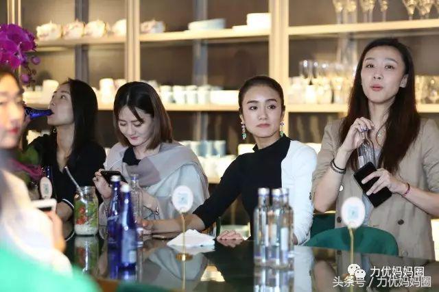 探店这家二十多年的鞋店,探店探到一家特别好看的店