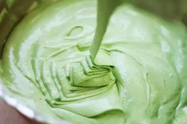 甜品爱好者的钟爱自制马卡龙,如何用马卡龙做甜点