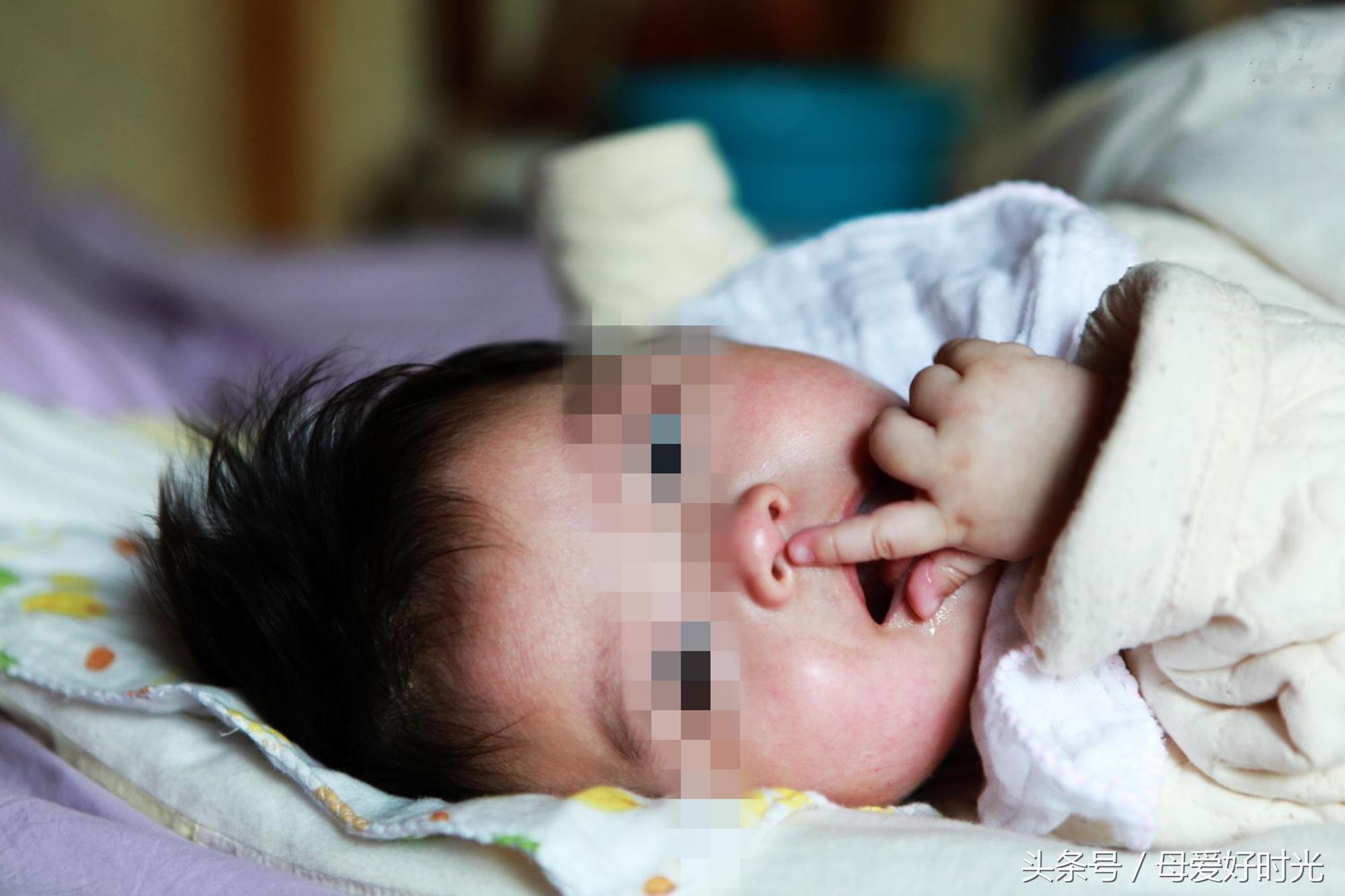 宝宝刚出生不爱笑,宝宝刚出生不会照顾怎么办