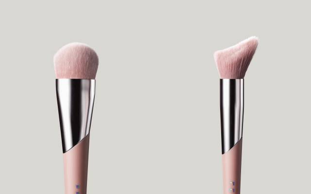 蕾哈娜彩妆品牌名字,蕾哈娜的彩妆品牌生命周期分析