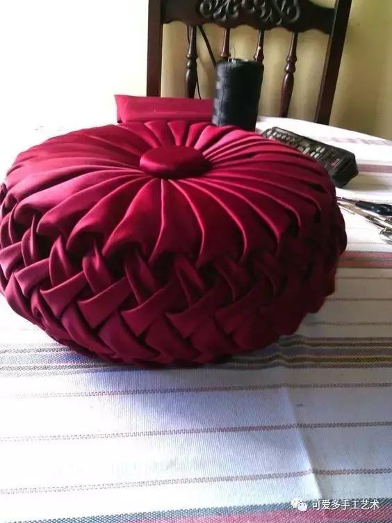 手把手教你自制抱枕,一块布就能做漂亮的抱枕