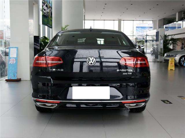 b8迈腾领先版新车,b8迈腾领先和豪华的区别