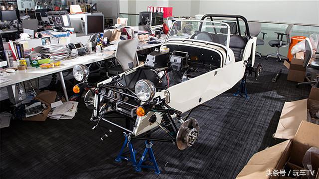 疯狂赛车怎么倒闭了,莲花老跑车