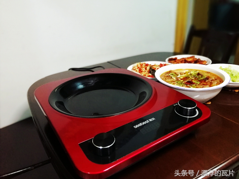 老式电磁炉用一般的锅炒菜会糊吗,电磁炉out2烧了