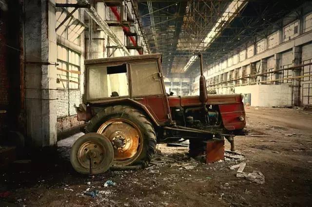 天拖板块的前世今生,天拖铁牛与迪尔有区别吗