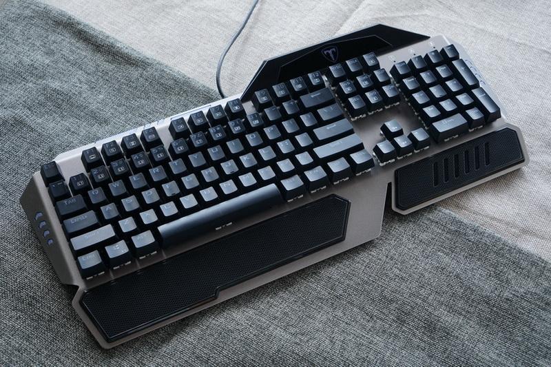 装甲键盘,eti119刀锋机械键盘测评
