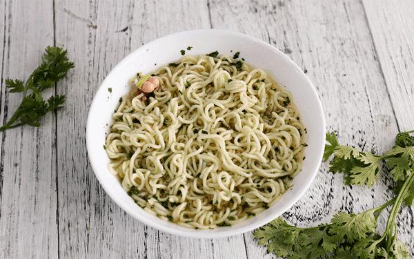 测了17款“网绿”香菜零食，种下了这几样草