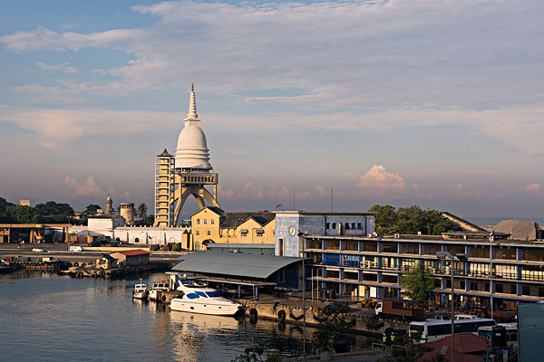 斯里兰卡被誉为上帝的眼泪,华正商旅美景推荐