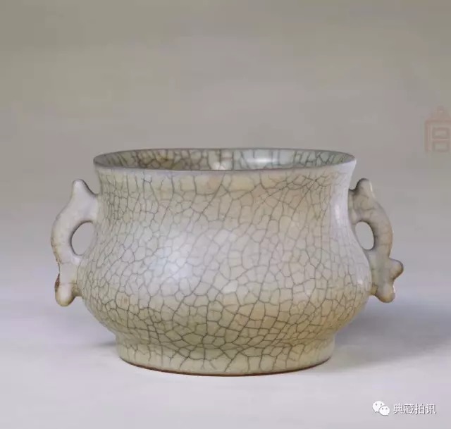 极具宋哥窑特征的哥窑贯耳瓶图片,澳门哥窑报价