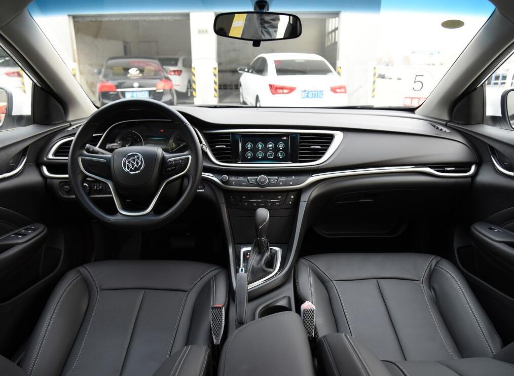 2017款英朗自动豪华型用车感受，底盘低不适合在农村开