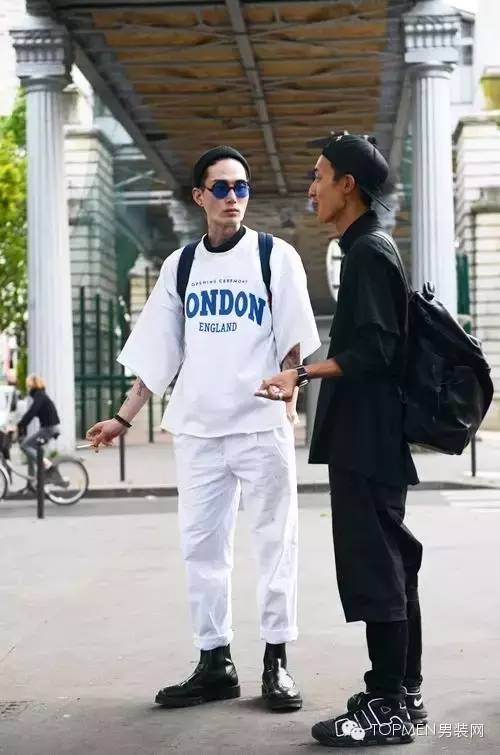 管你花枝招展，我却独爱黑白