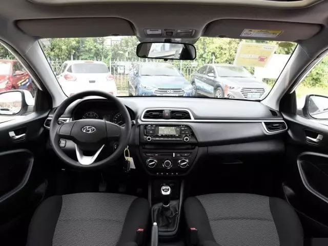 售价不到5万无人问津，瑞纳卖不动是怪中国人太爱国吗？