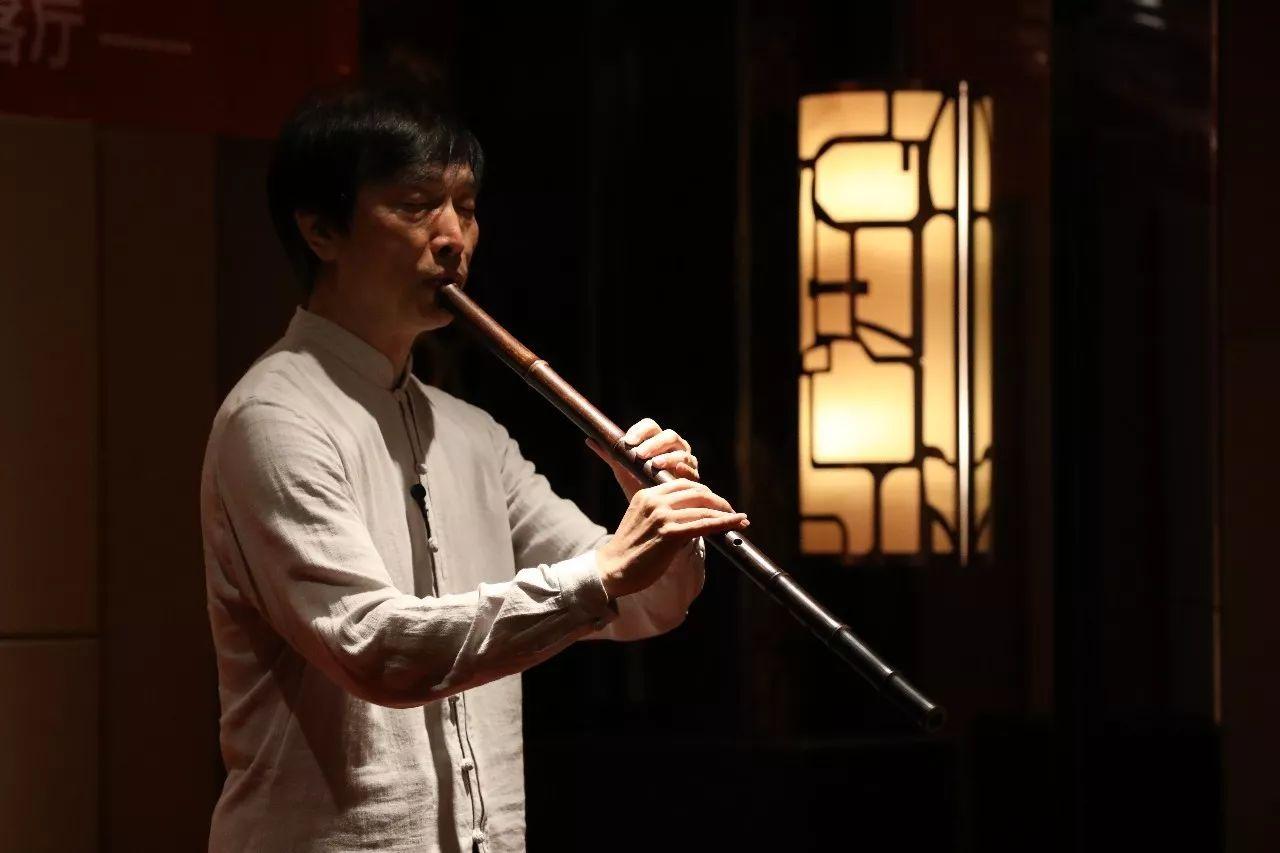 箫园秋分箫友雅集聚于杭州“雪庐”交流箫艺术