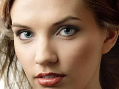 黑眼圈或眼袋很重？20几岁的年纪怎么办？