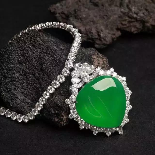 打开母亲留下的遗物,打开母亲留下的箱子