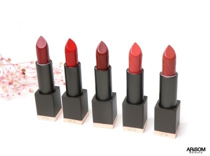 刚出来的口红新款,刚上新的口红