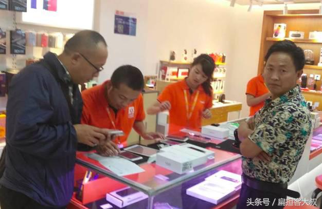 走进九机网，一个开在写字楼的手机店