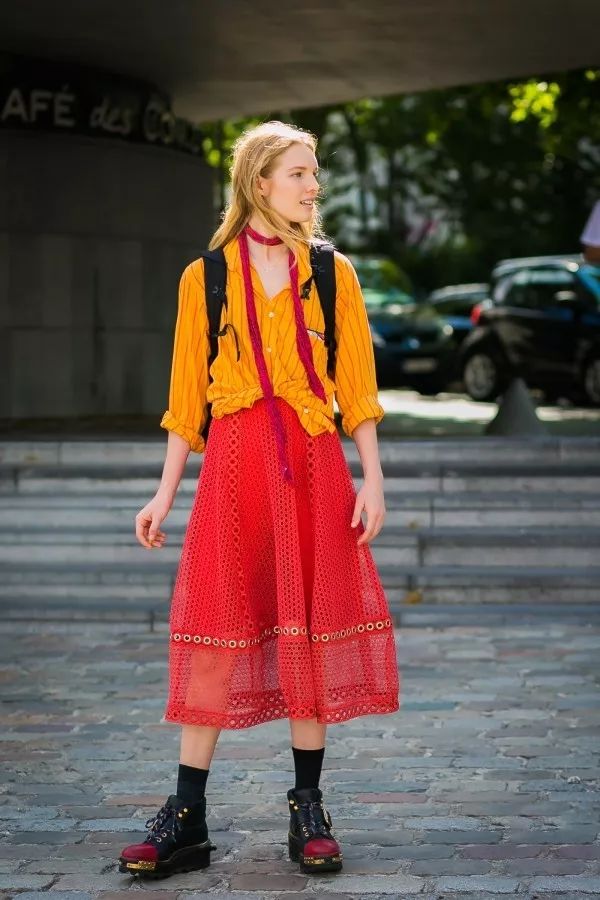 入秋必买的长袖衬衫打造职场范,入秋好看的收腰衬衫