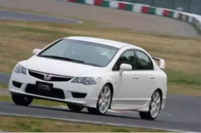 10代思域对比11代思域,10代思域车钥匙功能详解