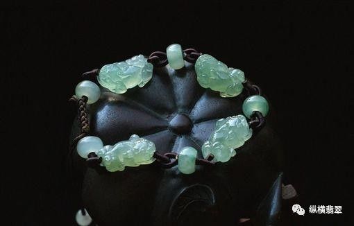 歪头翡翠貔貅招横财，正脸翡翠貔貅守正财，还有最后一点不能忽略