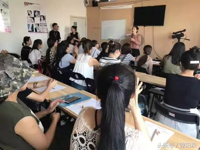 九洲纹饰教育传播机构携阳泉成远化妆美甲纹绣学校开课啦