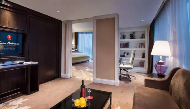 鍥藉簡鍗佸ぇ涓嶆暍鍘荤殑鏅偣,鍥藉簡鏃呮父灏忎紬鍩庡競