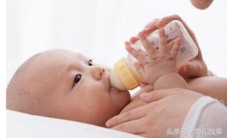 三个月宝宝不会喝水正常吗,三个月宝宝开始不喝奶粉