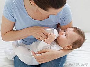 三个月宝宝不会喝水正常吗,三个月宝宝开始不喝奶粉