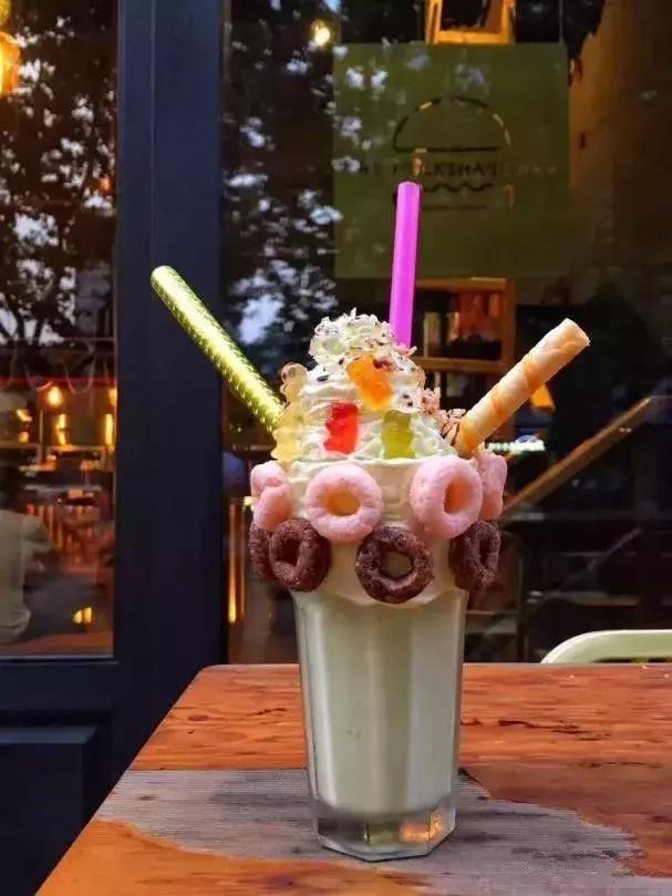 粉红汉堡上海店,粉红汉堡店