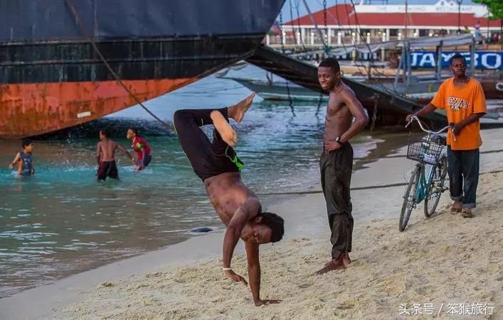 如何征战朋友圈？这个超洗眼睛的地方可落地签一周预算5K+