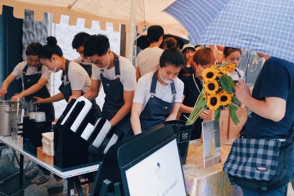 海底捞喜茶契约文化,喜茶和海底捞哪个好