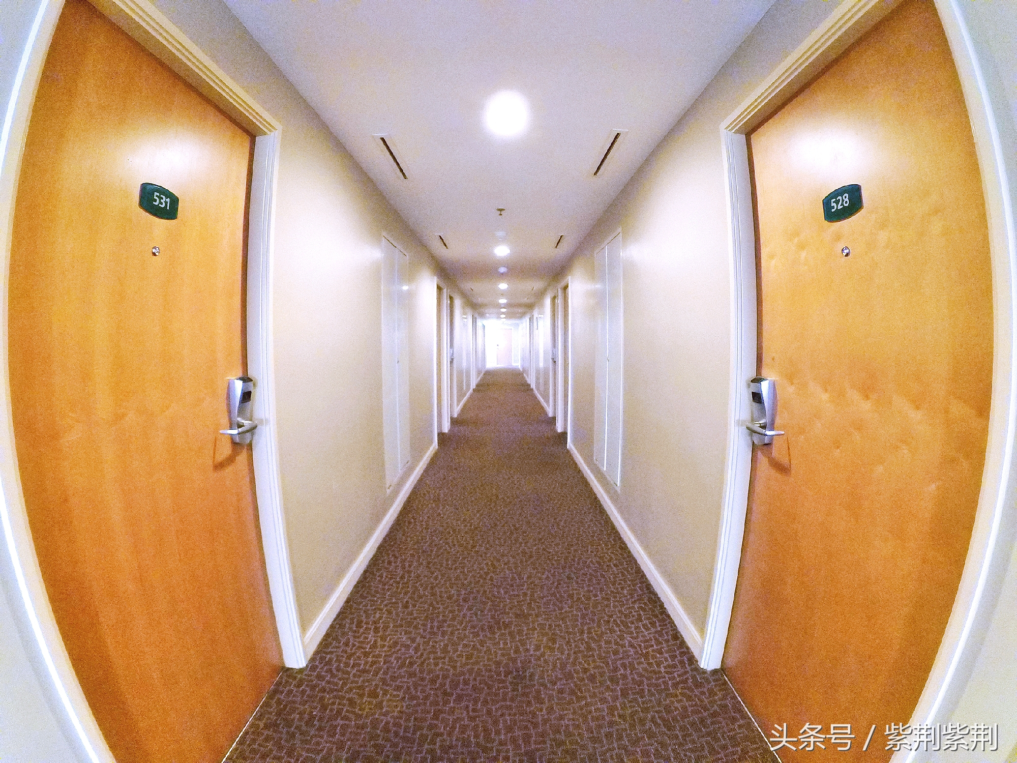 国庆长假抢钱了？老司机教你境外旅游怎样省出一部iphoneX