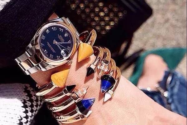 被抢到全网断货的面霜,被博主卖断货