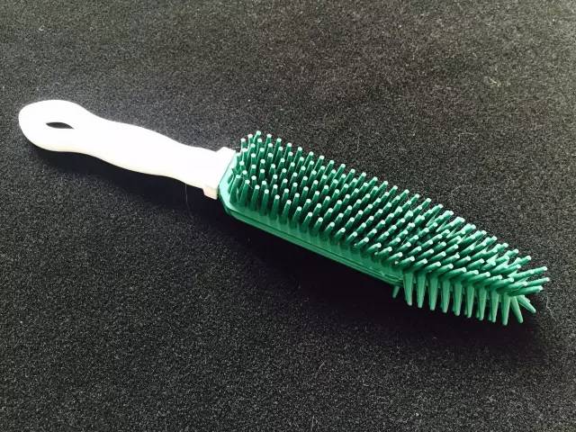 到处都是猫毛,短毛猫梳和长毛梳什么区别