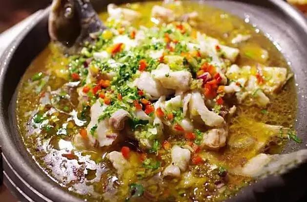 贵阳美食地图及路线,贵阳喷水池地铁站美食街