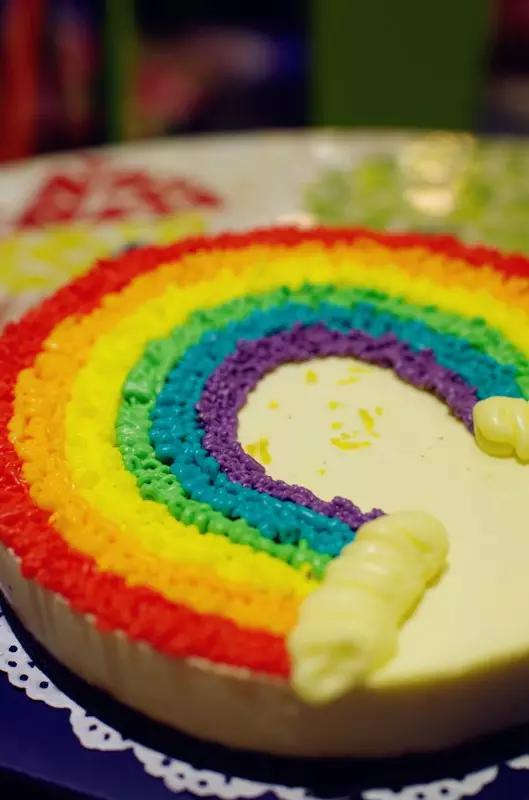 贵阳美食地图及路线,贵阳喷水池地铁站美食街