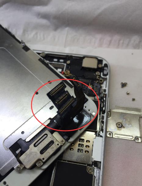 苹果手机主板进水一般多少钱,苹果手机主板进水怎么解决