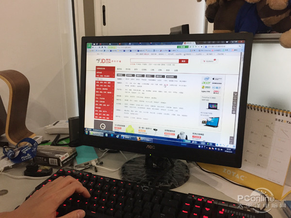 真正超窄边框显示器,超窄边框显示器有啥毛病