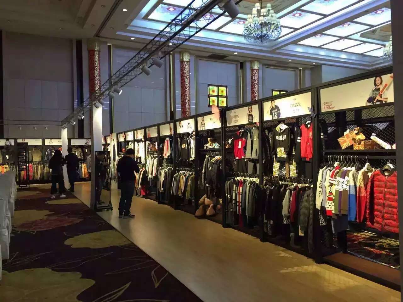 龙狮戴尔标志,龙狮戴尔属于几线品牌