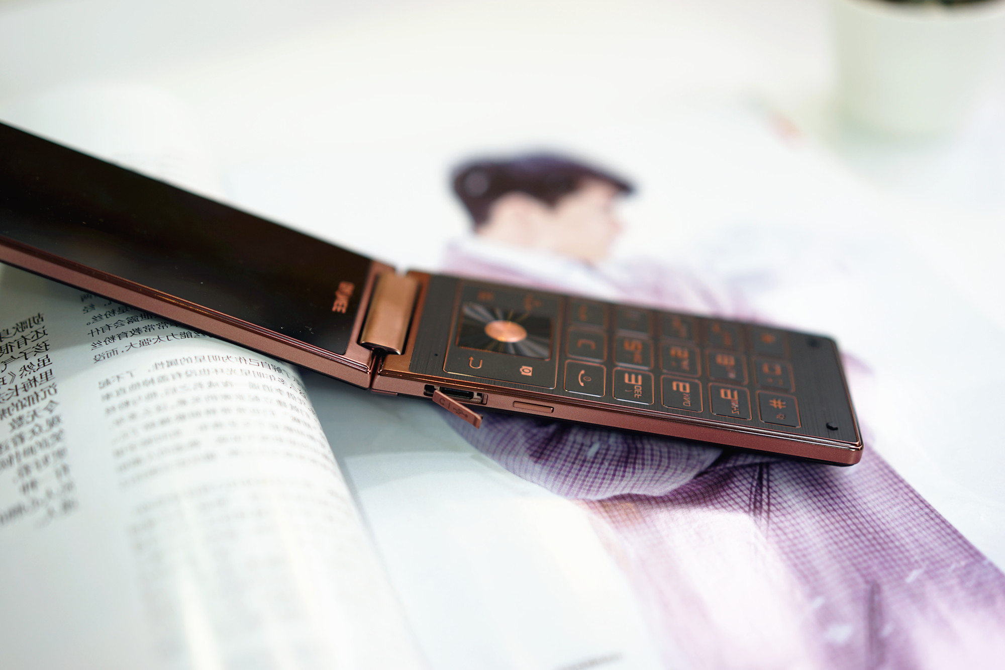 打破陈规翻转新时代：金立天鉴W909旗舰首评