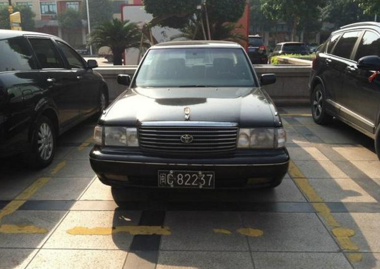 1万元的皇冠,皇冠3.0五十万公里