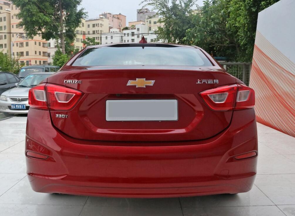 雪佛兰科鲁兹老款和新款的区别,雪佛兰科鲁兹老款新款有什么区别