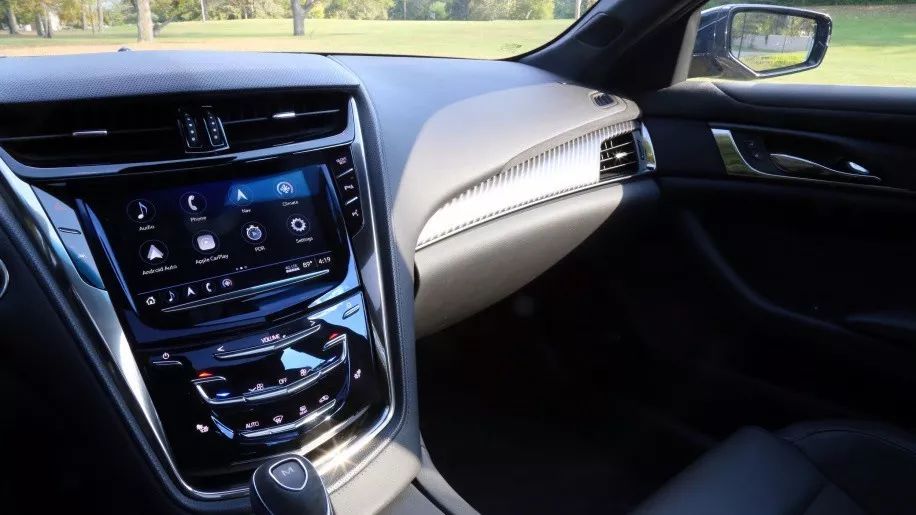 海外凯迪拉克xts-v,凯迪拉克cts-vcoupe6.2试驾