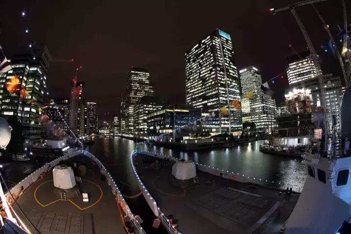 中国海军舰艇访问英国泰晤士河,中国海军震动全世界