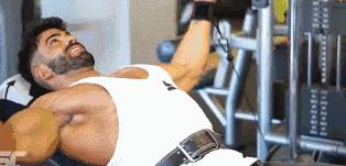 胸肌一大一小不对称怎么自我矫正,肩胛骨两边不对称胸肌一大一小