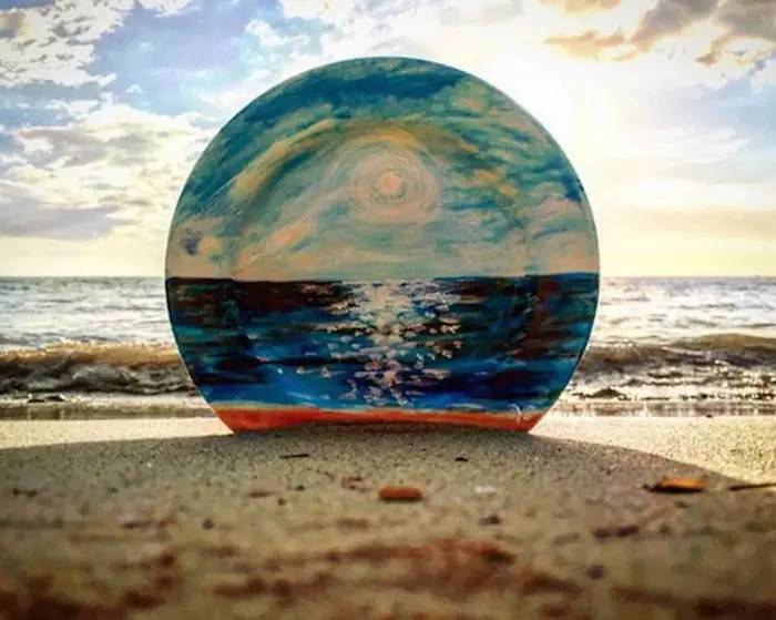 为旅行留下一份美好的记忆,去一个地方旅游留些什么纪念品