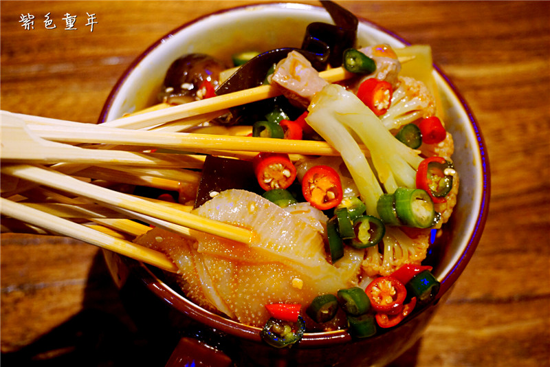 木屋烧烤pk冰城串吧,冰城串吧烤鸡肉